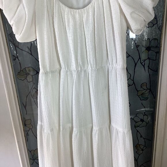 ASTR the label White snickered maxi dress  Size‎ Medium - Picture 6 of 14